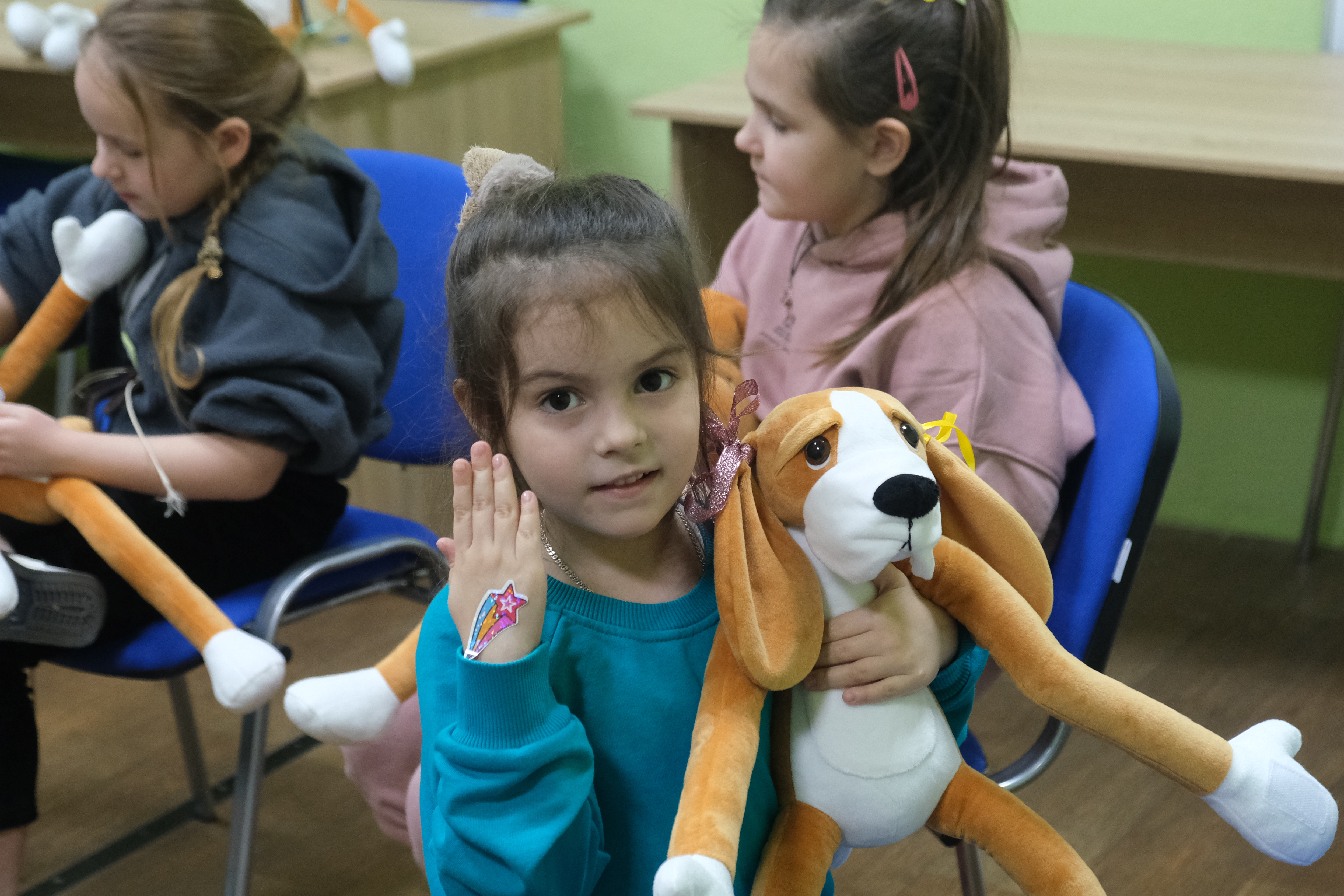 Kind bei einer Hibuki-Therapiesitzung. Foto: Ärzte der Welt 