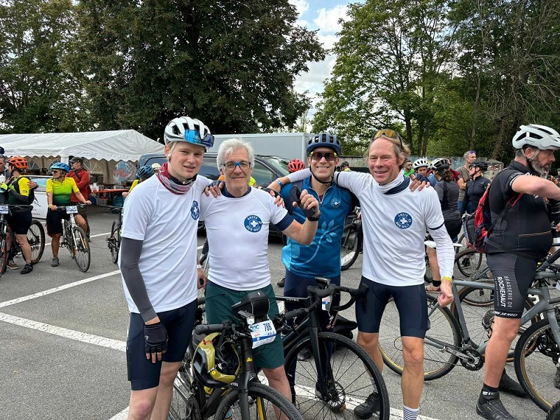 Die Presidents on Wheels mit Team: Glücklich und geschafft!