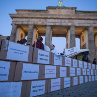 Über 130 Organisationen sprechen sich gegen Barrieren im Gesundheitssystem aus. Foto Walter Wetzler